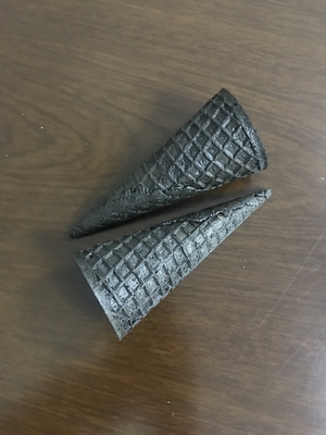 良い価格 3200pcs/Hは多機能PLCが制御した砂糖の円錐形機械を転がした オンライン