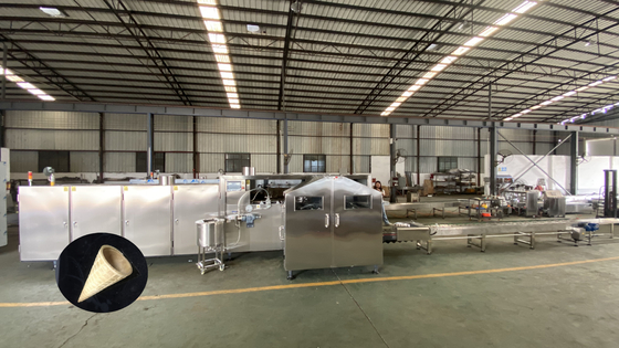 3.37kw 7kg/H自動アイスクリーム・コーンの機械焼けるオーブンのタイプ